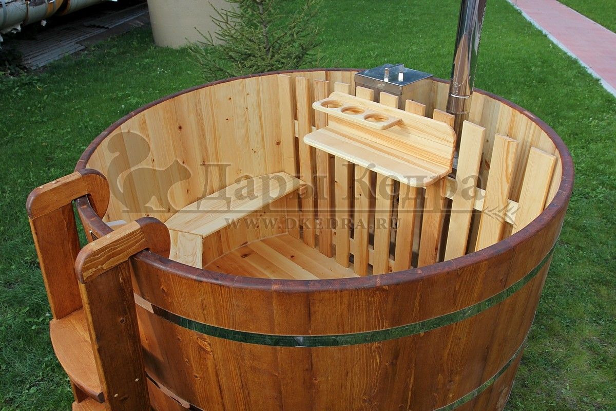 Японская баня (Фурако) круглая из кедра со встроенной печью