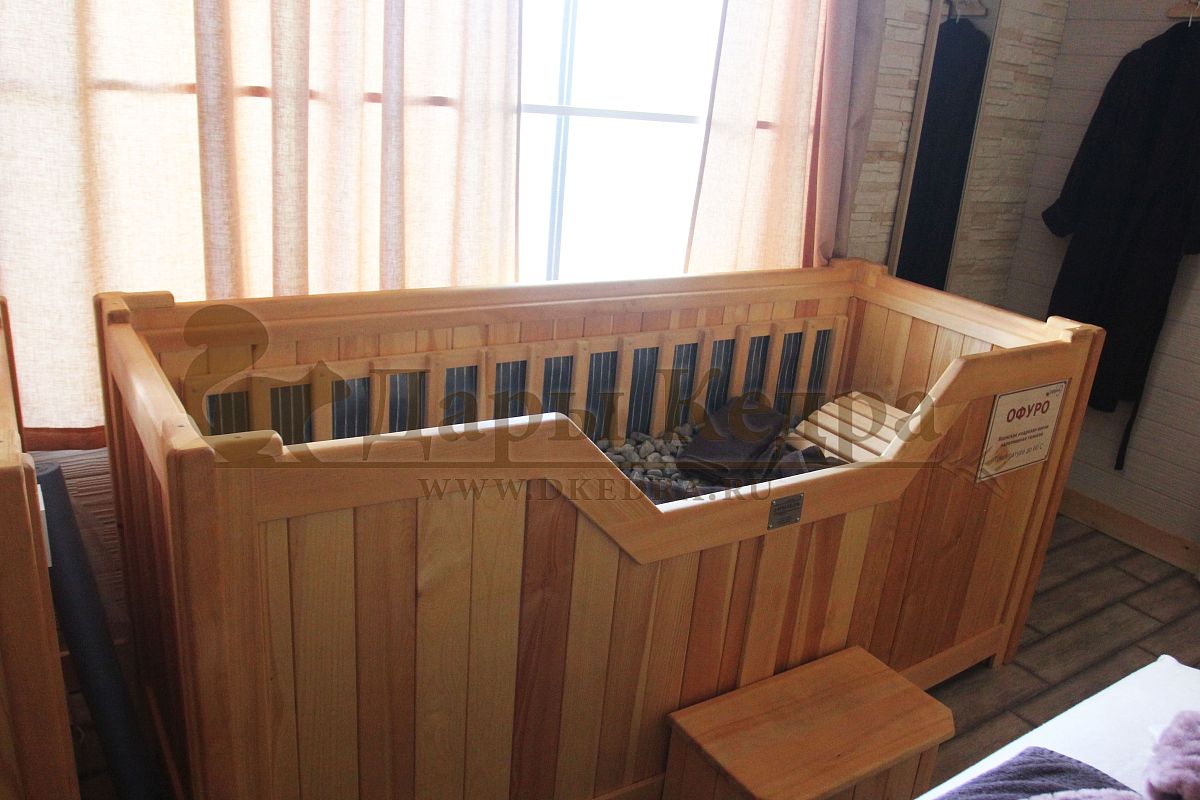 Японская баня (Офуро) опилочная и галечная из кедра с инфракрасными карбоновыми нагревателями